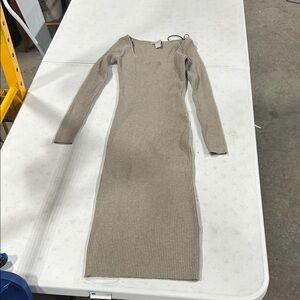 H&M Beige Long Sleeve Knit Dress